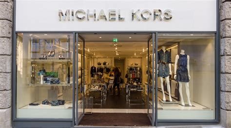 Michael Kors Renews Eyewear Licensing Agreement With 